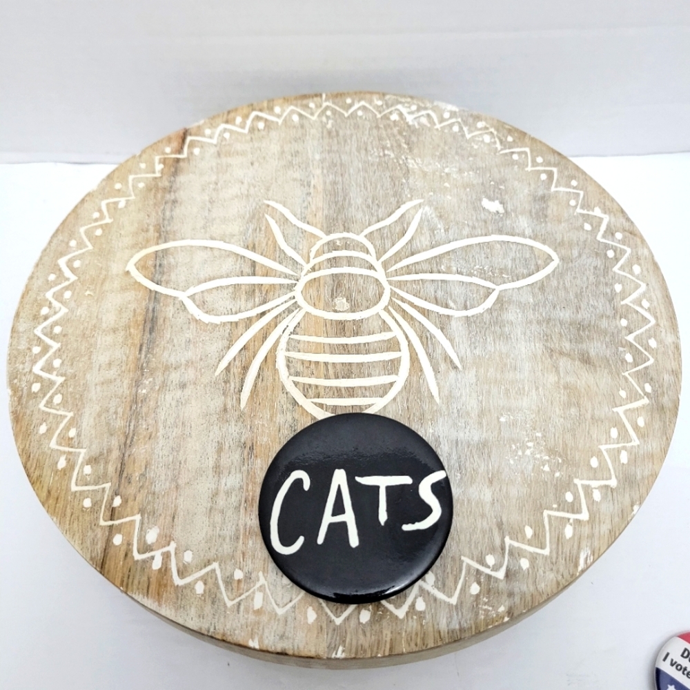 Cats The Musical Dated 1981 The Really Useful Co Pinback 2"
